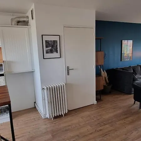 Chambres Privees Dans De Standing Apartment