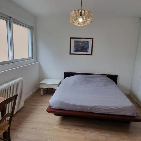Chambres Privees Dans De Standing *