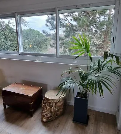 Apartment Chambres Privees Dans De Standing